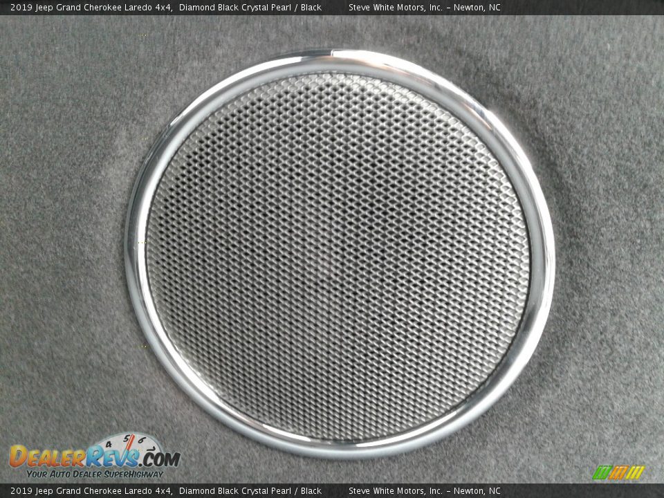 2019 Jeep Grand Cherokee Laredo 4x4 Diamond Black Crystal Pearl / Black Photo #14