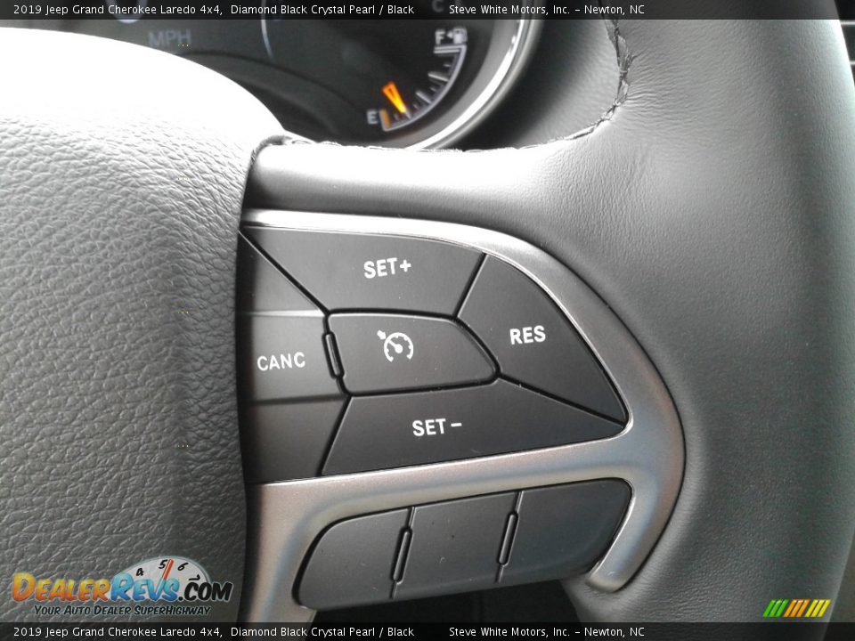 2019 Jeep Grand Cherokee Laredo 4x4 Diamond Black Crystal Pearl / Black Photo #20