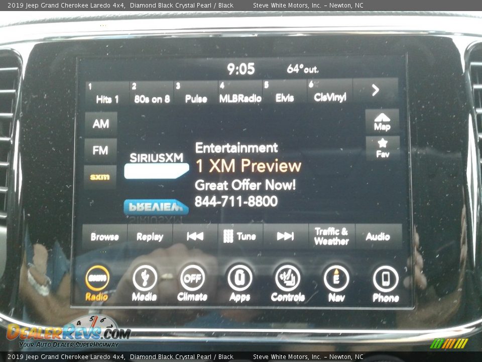 2019 Jeep Grand Cherokee Laredo 4x4 Diamond Black Crystal Pearl / Black Photo #23