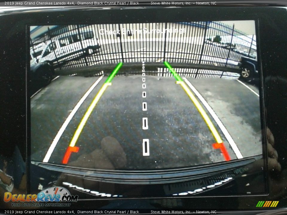 2019 Jeep Grand Cherokee Laredo 4x4 Diamond Black Crystal Pearl / Black Photo #24