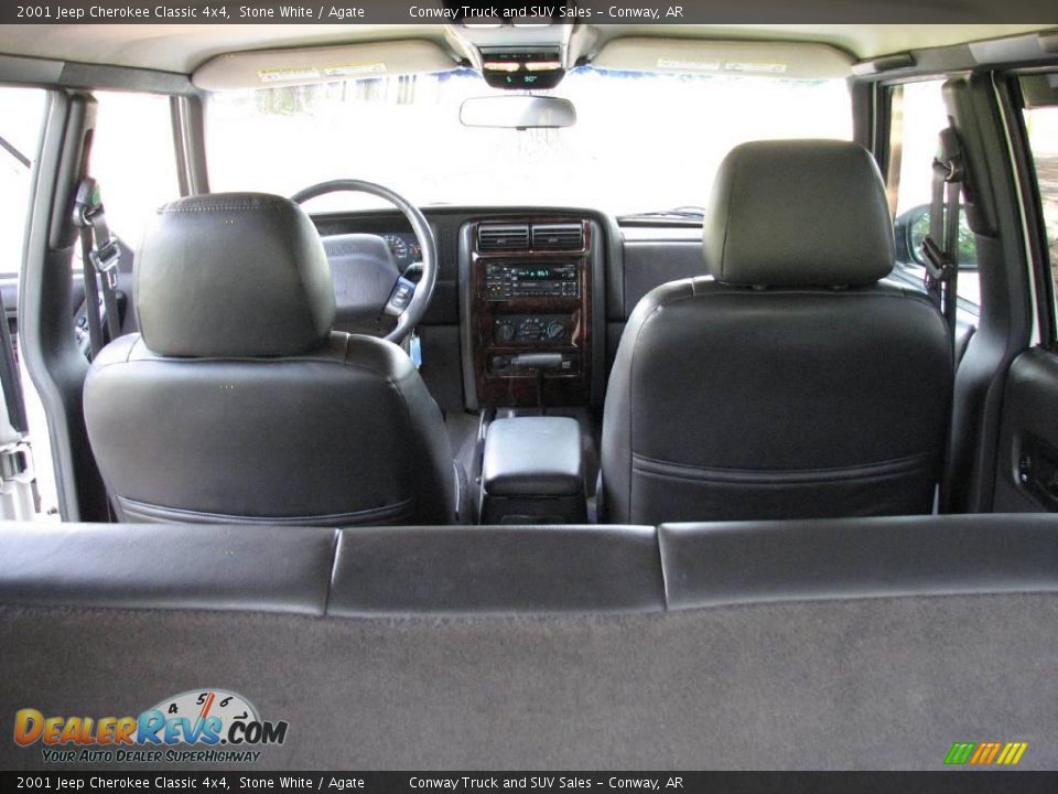 2001 Jeep Cherokee Classic 4x4 Stone White / Agate Photo #18