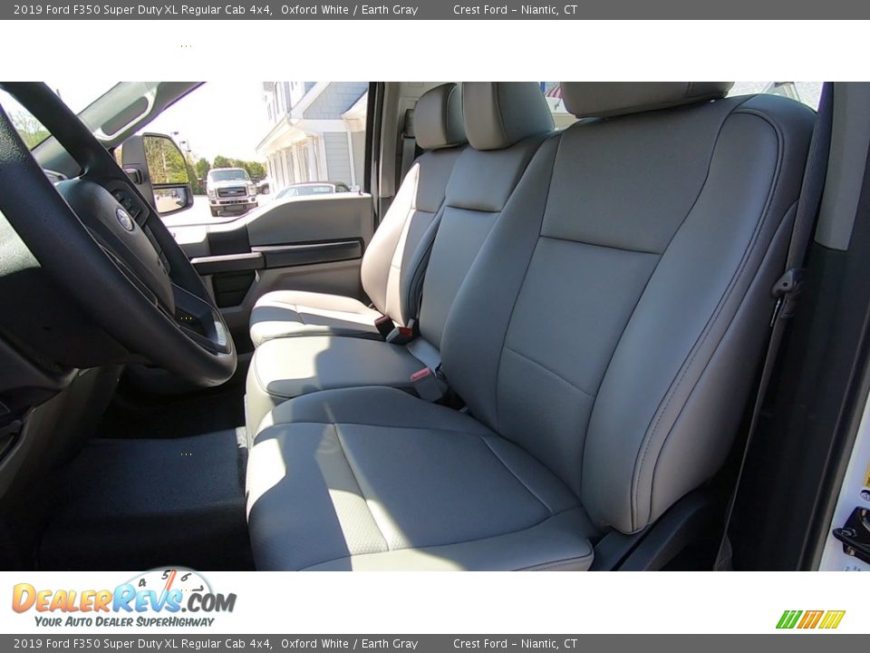 2019 Ford F350 Super Duty XL Regular Cab 4x4 Oxford White / Earth Gray Photo #11