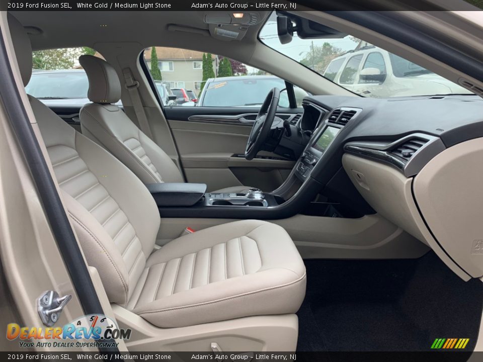 Front Seat of 2019 Ford Fusion SEL Photo #30