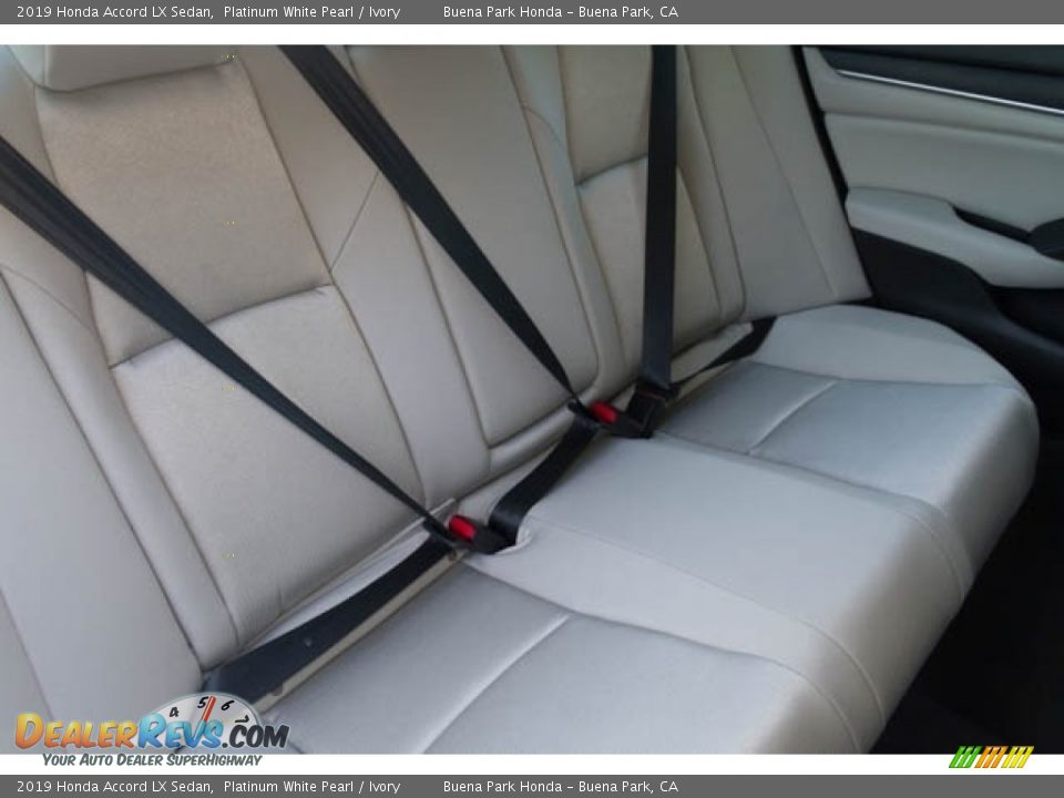 2019 Honda Accord LX Sedan Platinum White Pearl / Ivory Photo #23