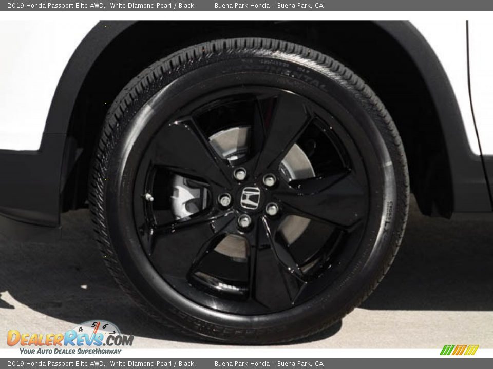 2019 Honda Passport Elite AWD White Diamond Pearl / Black Photo #13