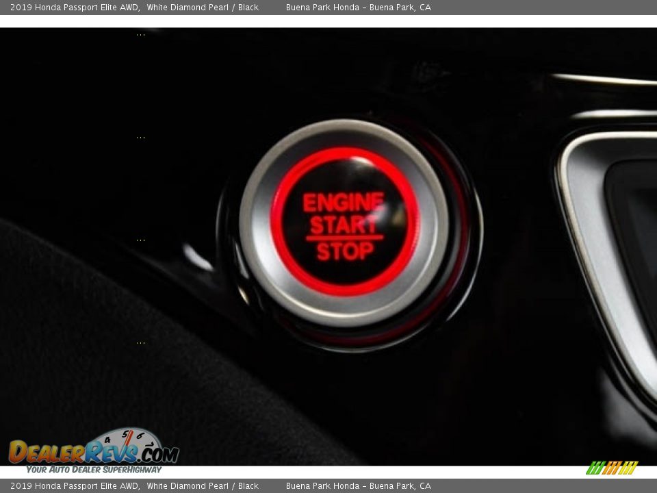 2019 Honda Passport Elite AWD White Diamond Pearl / Black Photo #22