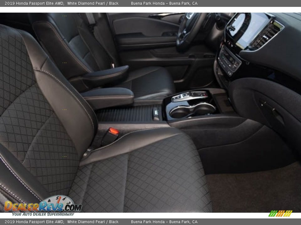 2019 Honda Passport Elite AWD White Diamond Pearl / Black Photo #31