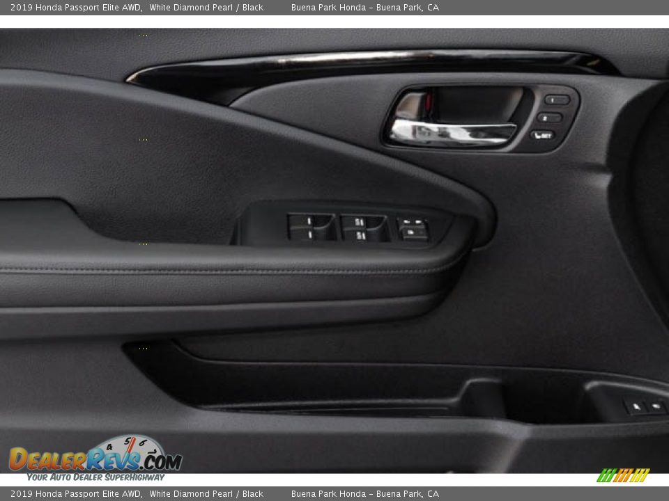 2019 Honda Passport Elite AWD White Diamond Pearl / Black Photo #35