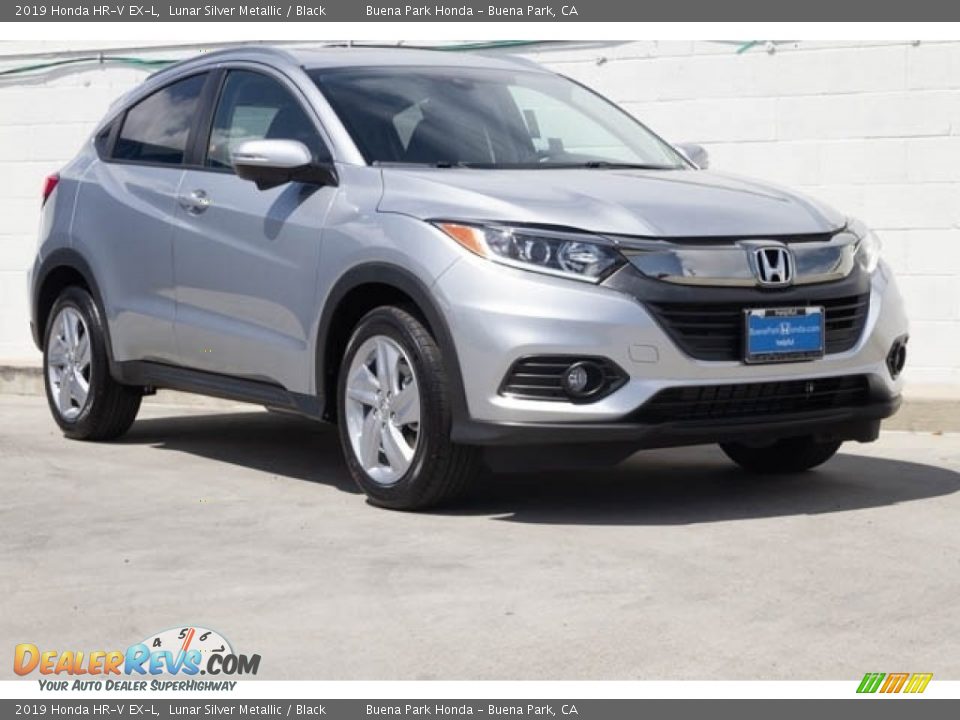 Front 3/4 View of 2019 Honda HR-V EX-L Photo #1