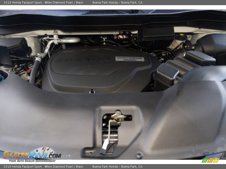 2019 Honda Passport Sport White Diamond Pearl / Black Photo #9