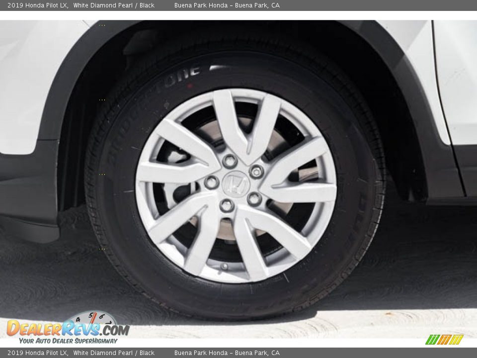 2019 Honda Pilot LX White Diamond Pearl / Black Photo #11