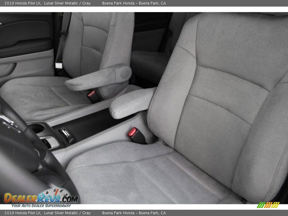 2019 Honda Pilot LX Lunar Silver Metallic / Gray Photo #24