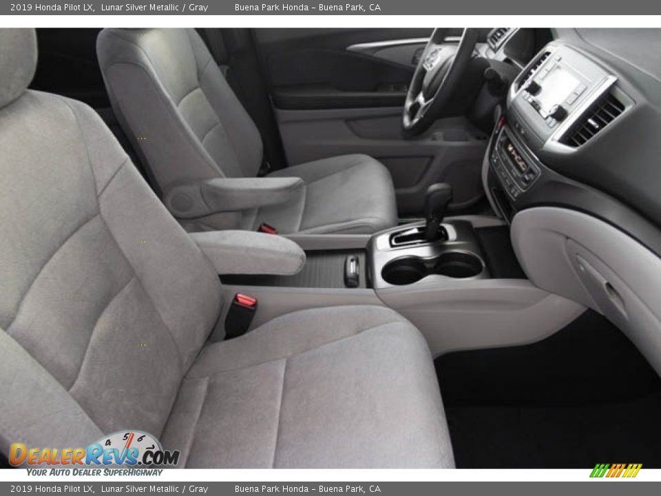 2019 Honda Pilot LX Lunar Silver Metallic / Gray Photo #31