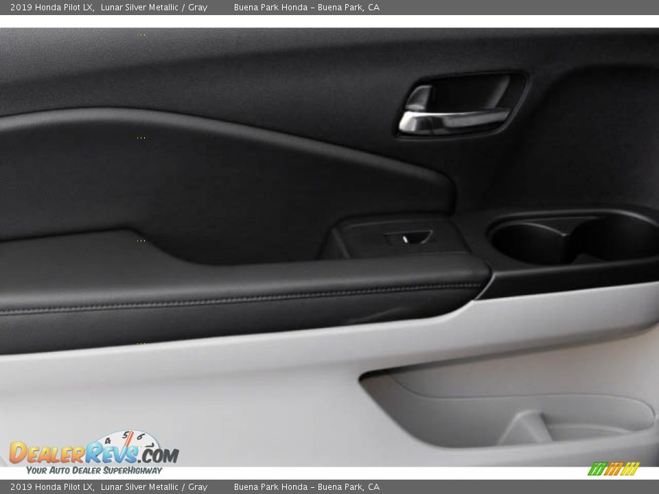 2019 Honda Pilot LX Lunar Silver Metallic / Gray Photo #35