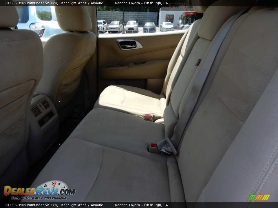 2013 Nissan Pathfinder SV 4x4 Moonlight White / Almond Photo #7