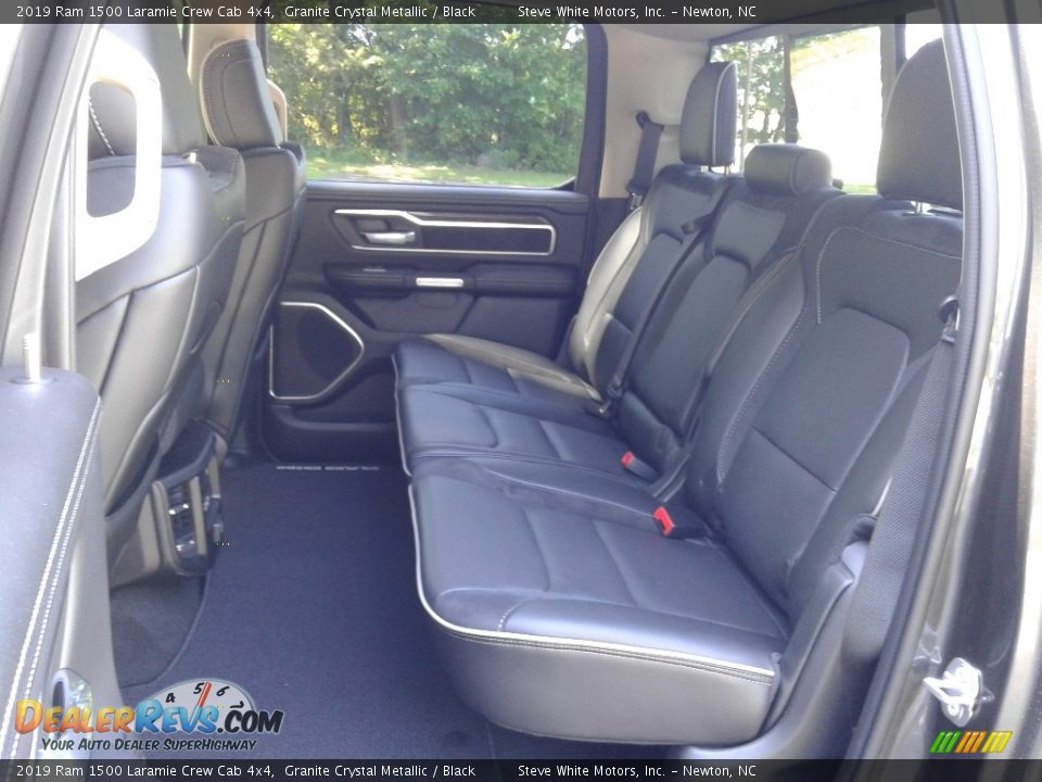 2019 Ram 1500 Laramie Crew Cab 4x4 Granite Crystal Metallic / Black Photo #11