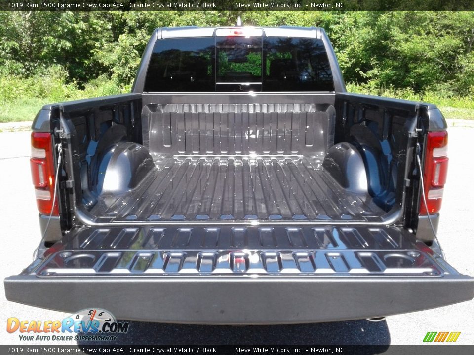 2019 Ram 1500 Laramie Crew Cab 4x4 Granite Crystal Metallic / Black Photo #13