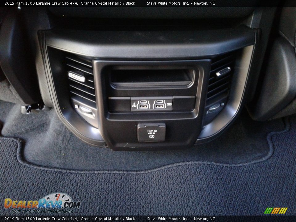 2019 Ram 1500 Laramie Crew Cab 4x4 Granite Crystal Metallic / Black Photo #14