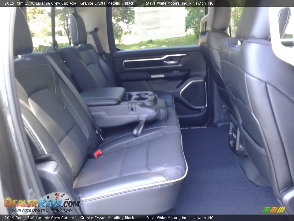 2019 Ram 1500 Laramie Crew Cab 4x4 Granite Crystal Metallic / Black Photo #15