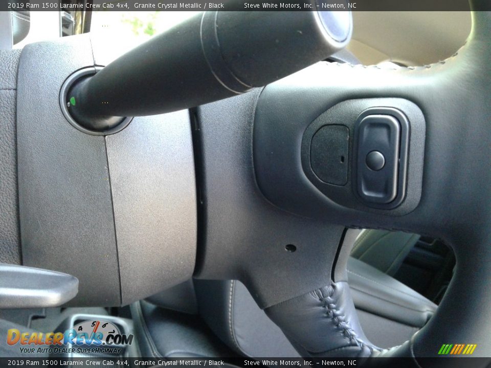 2019 Ram 1500 Laramie Crew Cab 4x4 Granite Crystal Metallic / Black Photo #18
