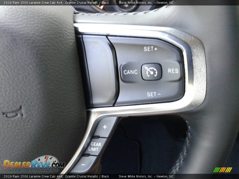 2019 Ram 1500 Laramie Crew Cab 4x4 Granite Crystal Metallic / Black Photo #20