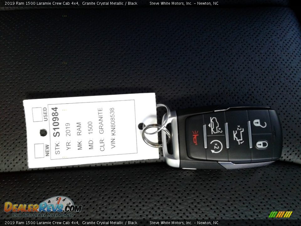 2019 Ram 1500 Laramie Crew Cab 4x4 Granite Crystal Metallic / Black Photo #34