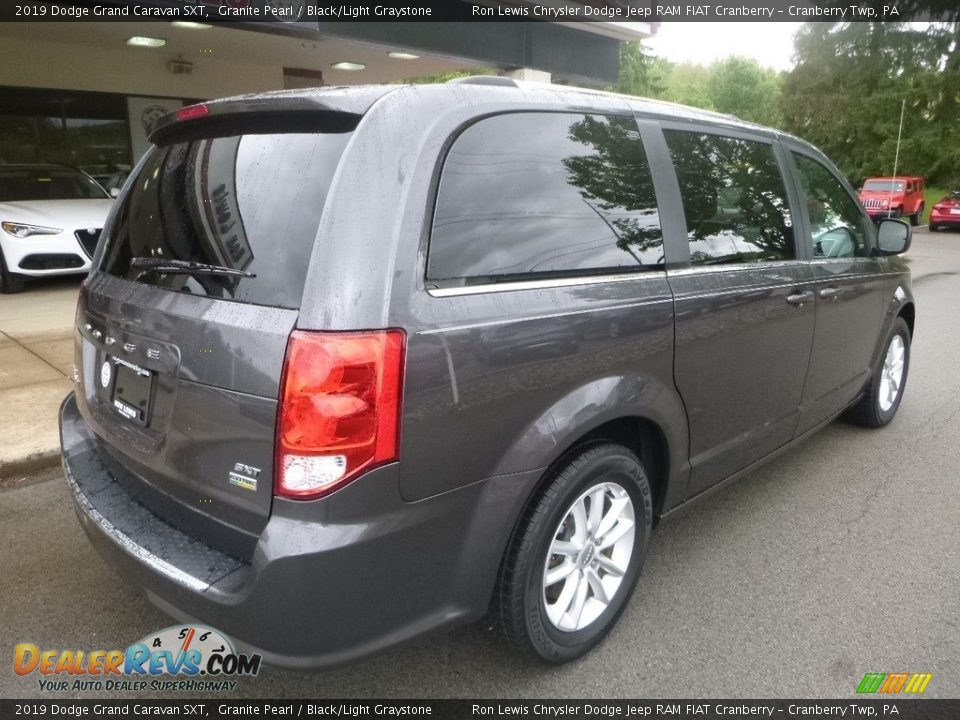 2019 Dodge Grand Caravan SXT Granite Pearl / Black/Light Graystone Photo #2