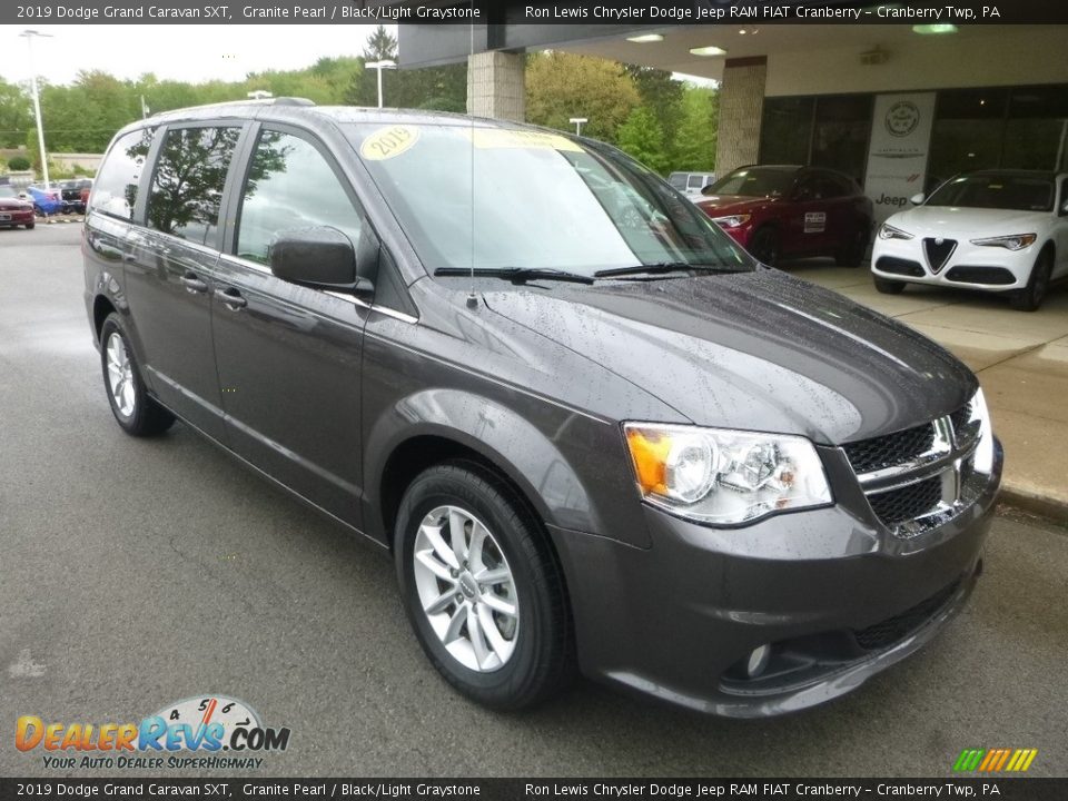 2019 Dodge Grand Caravan SXT Granite Pearl / Black/Light Graystone Photo #3