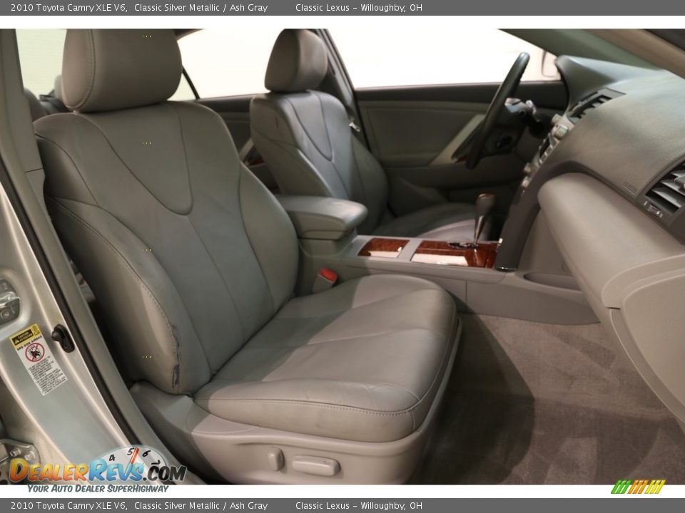 2010 Toyota Camry XLE V6 Classic Silver Metallic / Ash Gray Photo #15