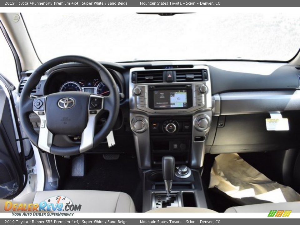 2019 Toyota 4Runner SR5 Premium 4x4 Super White / Sand Beige Photo #7