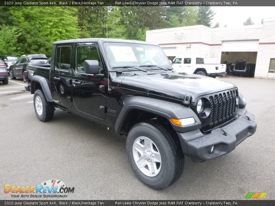 Front 3/4 View of 2020 Jeep Gladiator Sport 4x4 Photo #8