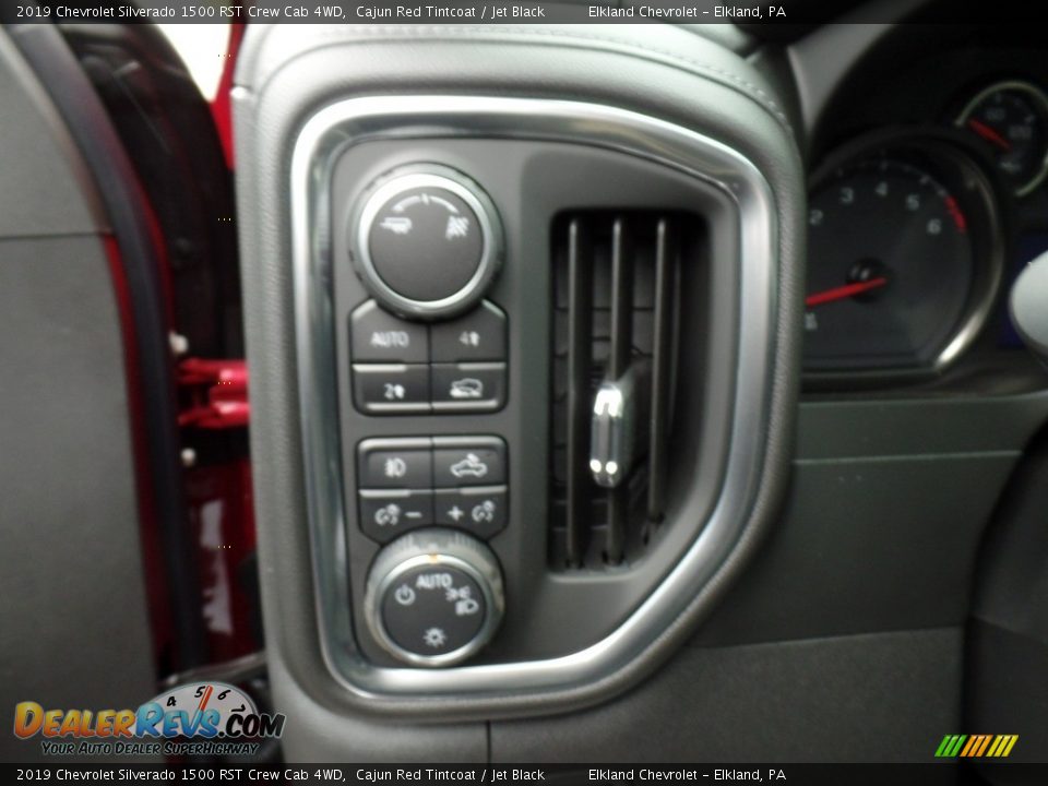 2019 Chevrolet Silverado 1500 RST Crew Cab 4WD Cajun Red Tintcoat / Jet Black Photo #22