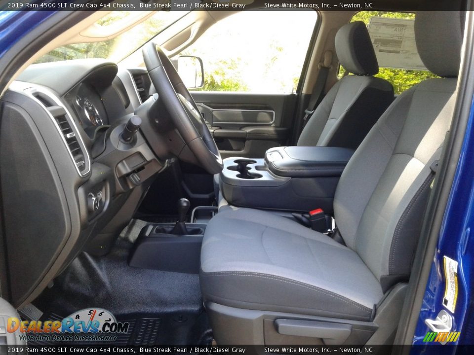 2019 Ram 4500 SLT Crew Cab 4x4 Chassis Blue Streak Pearl / Black/Diesel Gray Photo #10