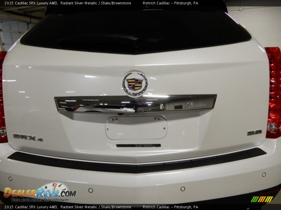 2015 Cadillac SRX Luxury AWD Radiant Silver Metallic / Shale/Brownstone Photo #13