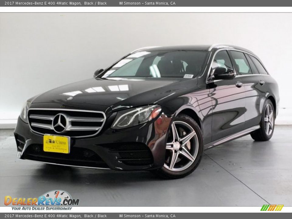 Front 3/4 View of 2017 Mercedes-Benz E 400 4Matic Wagon Photo #12