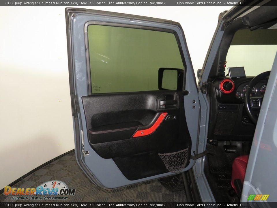 2013 Jeep Wrangler Unlimited Rubicon 4x4 Anvil / Rubicon 10th Anniversary Edition Red/Black Photo #19