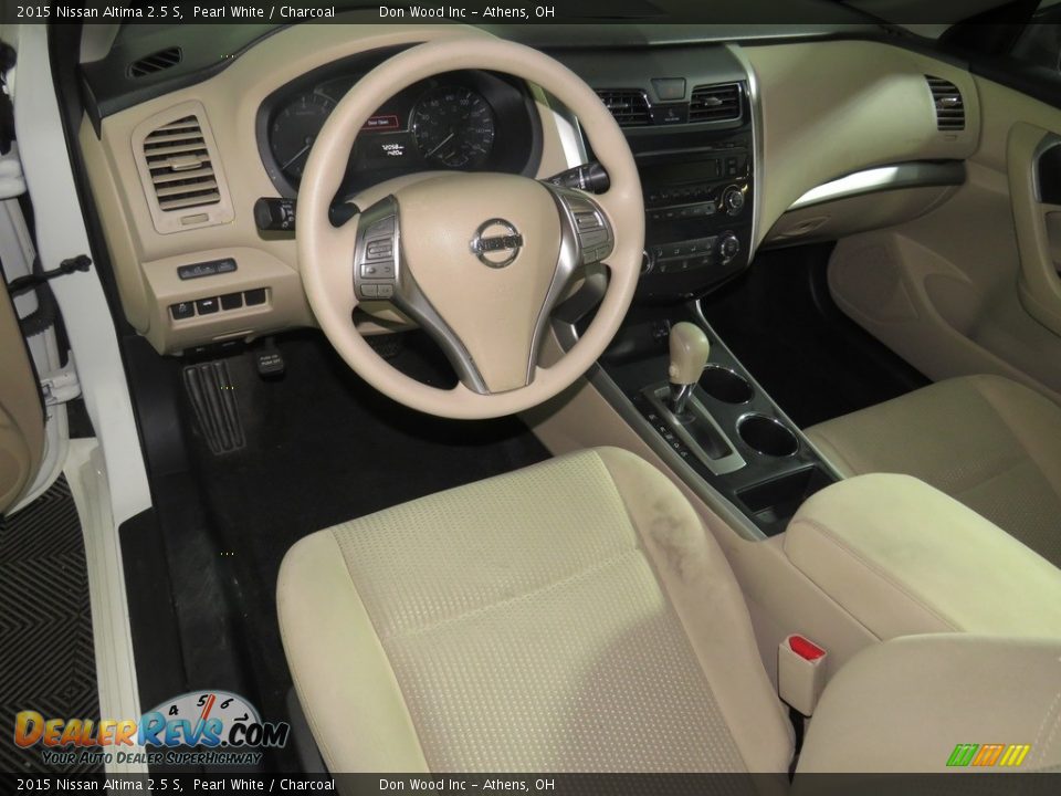 2015 Nissan Altima 2.5 S Pearl White / Charcoal Photo #22