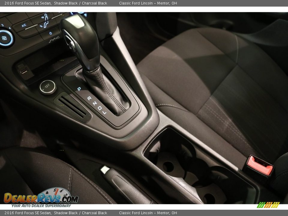 2016 Ford Focus SE Sedan Shadow Black / Charcoal Black Photo #11