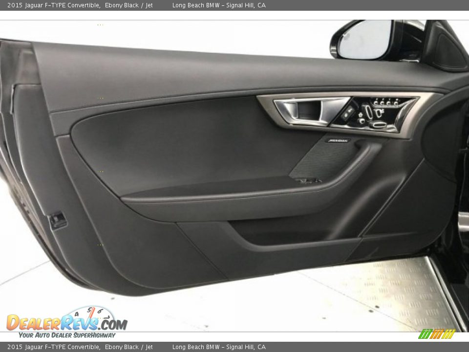 Door Panel of 2015 Jaguar F-TYPE Convertible Photo #20