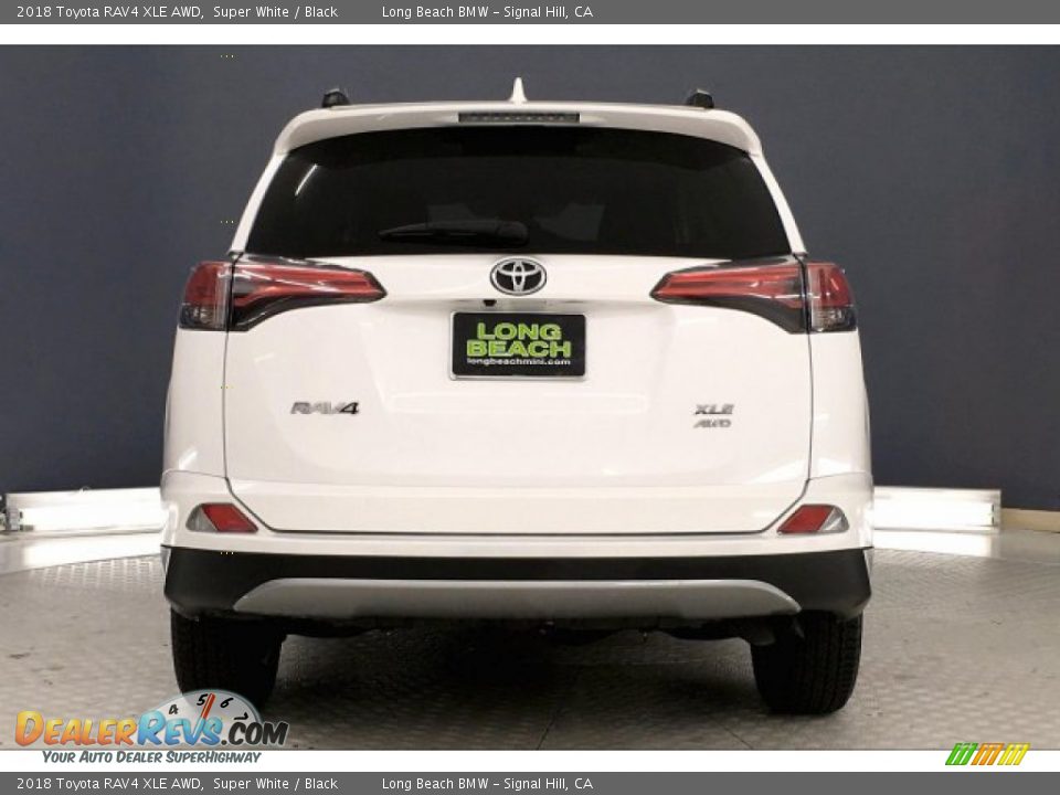 2018 Toyota RAV4 XLE AWD Super White / Black Photo #3