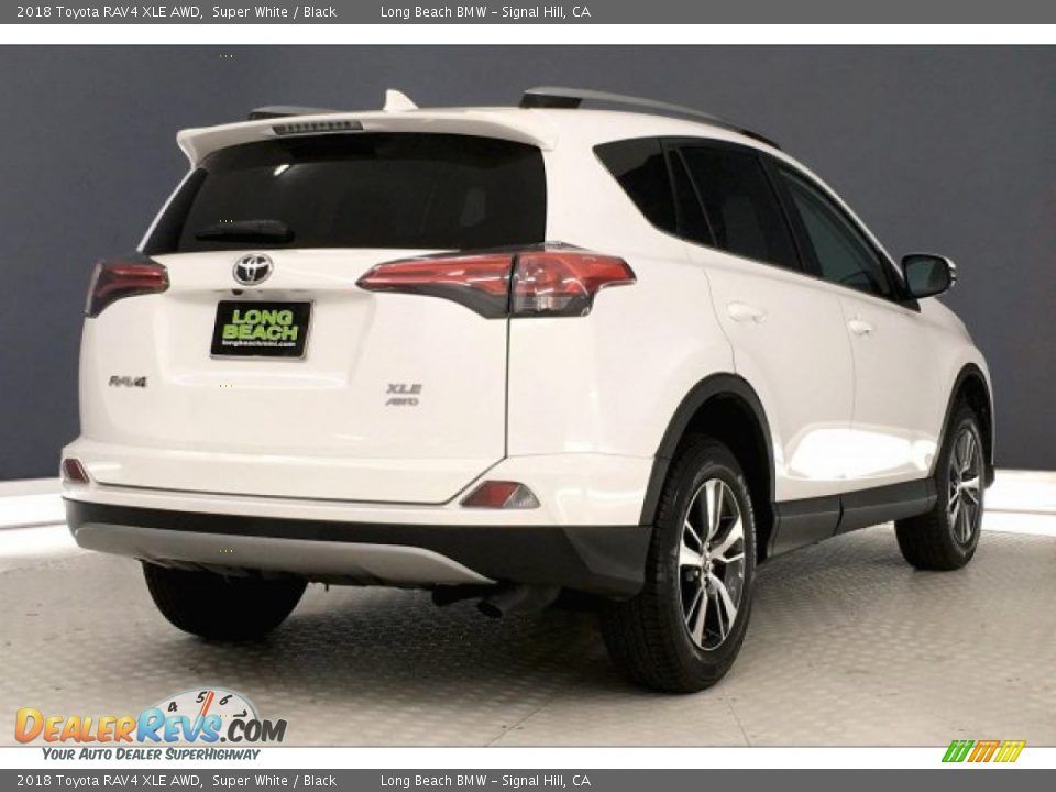 2018 Toyota RAV4 XLE AWD Super White / Black Photo #30