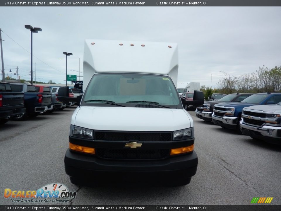 2019 Chevrolet Express Cutaway 3500 Work Van Summit White / Medium Pewter Photo #2