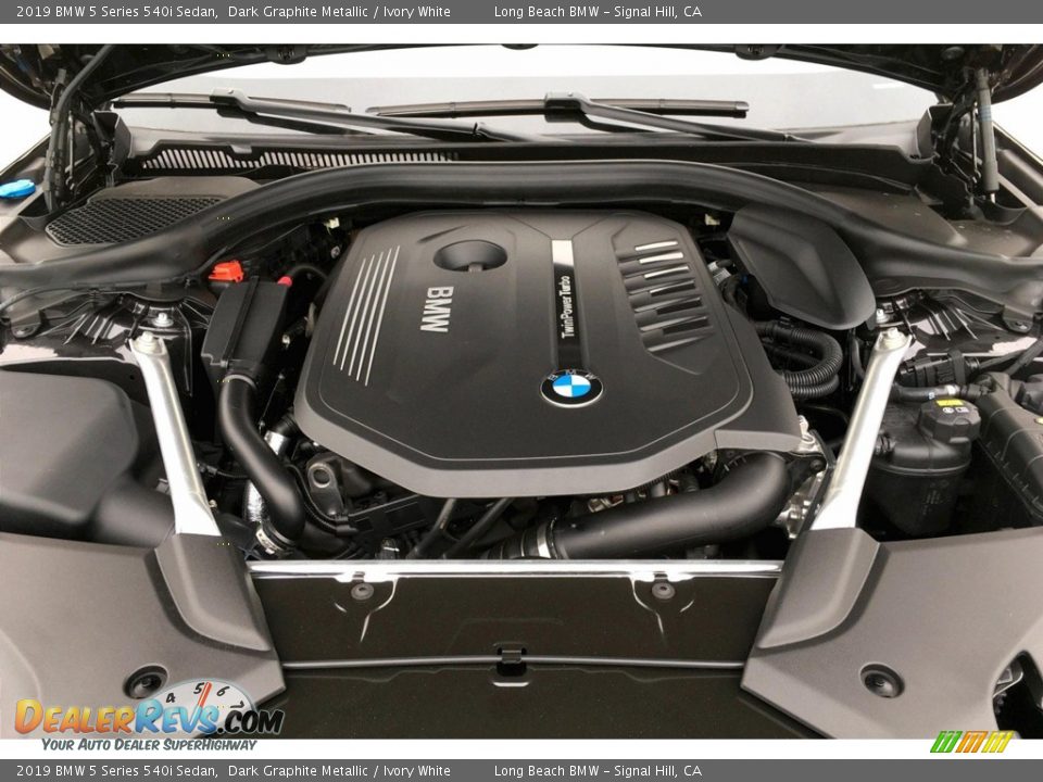 2019 BMW 5 Series 540i Sedan Dark Graphite Metallic / Ivory White Photo #9