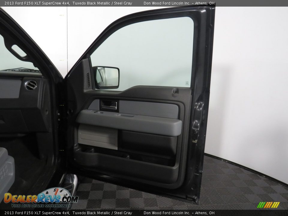 2013 Ford F150 XLT SuperCrew 4x4 Tuxedo Black Metallic / Steel Gray Photo #27