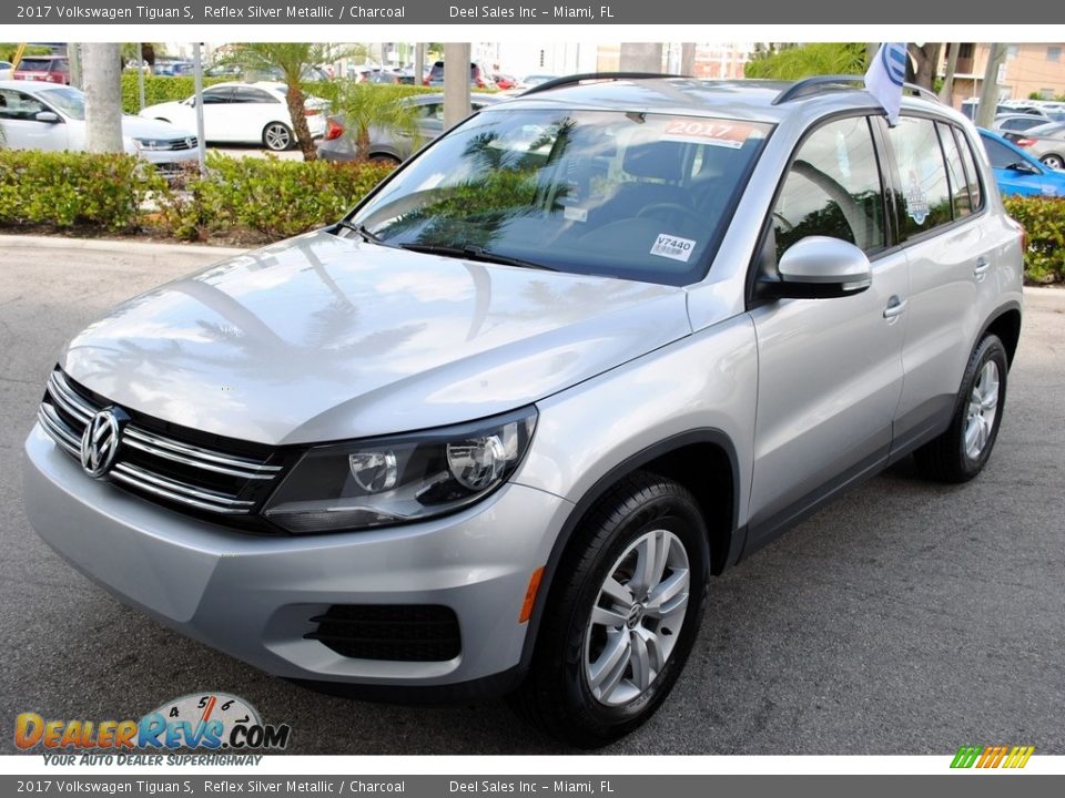 2017 Volkswagen Tiguan S Reflex Silver Metallic / Charcoal Photo #4
