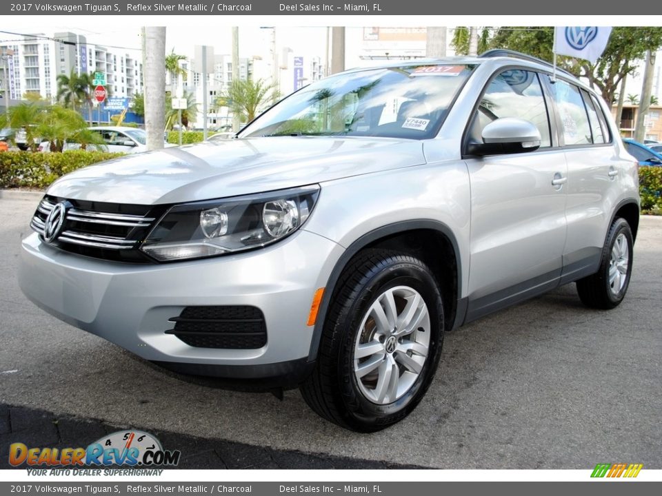 2017 Volkswagen Tiguan S Reflex Silver Metallic / Charcoal Photo #6