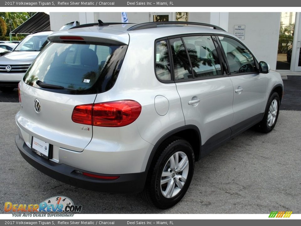 2017 Volkswagen Tiguan S Reflex Silver Metallic / Charcoal Photo #10