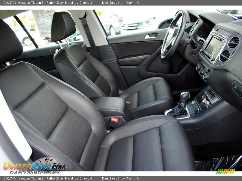2017 Volkswagen Tiguan S Reflex Silver Metallic / Charcoal Photo #19