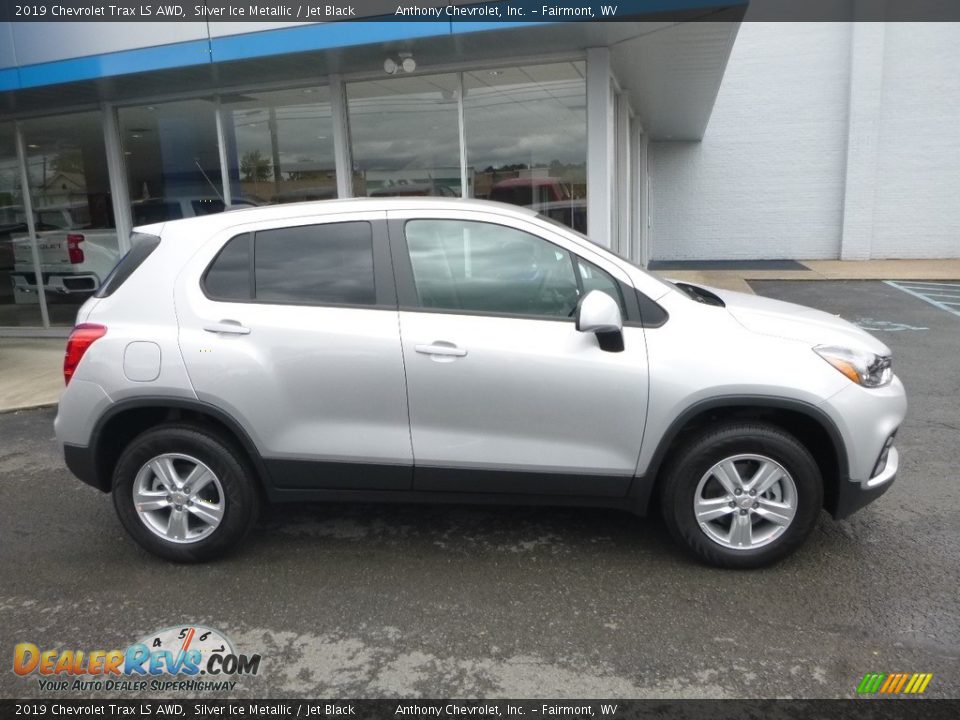 2019 Chevrolet Trax LS AWD Silver Ice Metallic / Jet Black Photo #3