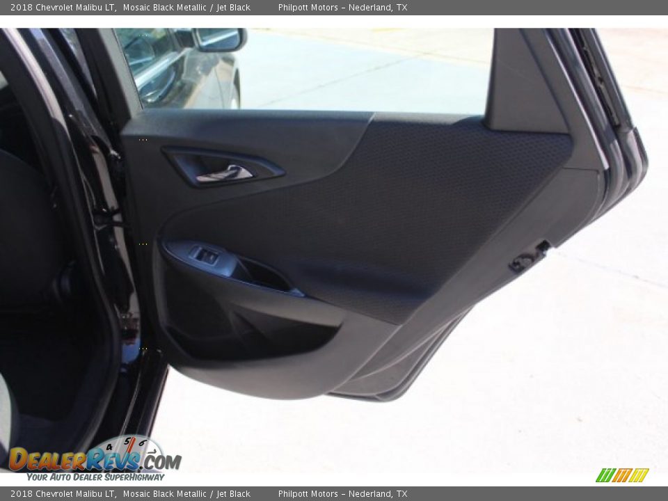 2018 Chevrolet Malibu LT Mosaic Black Metallic / Jet Black Photo #25